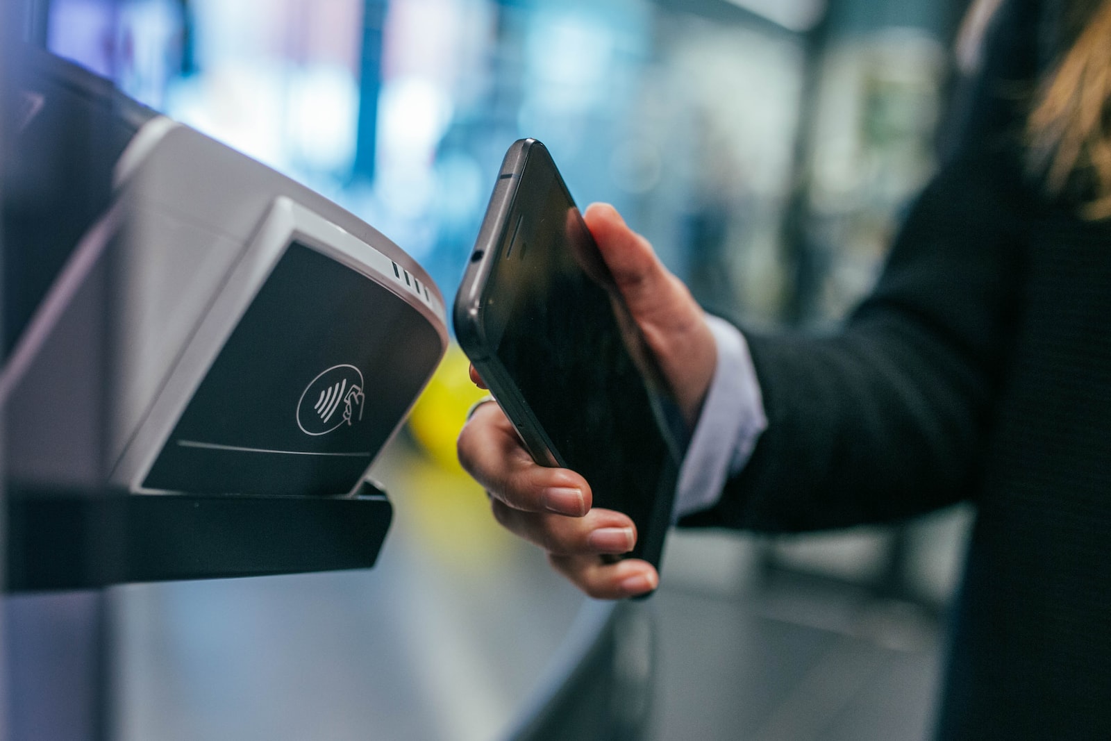 nfc tap using cellphone device